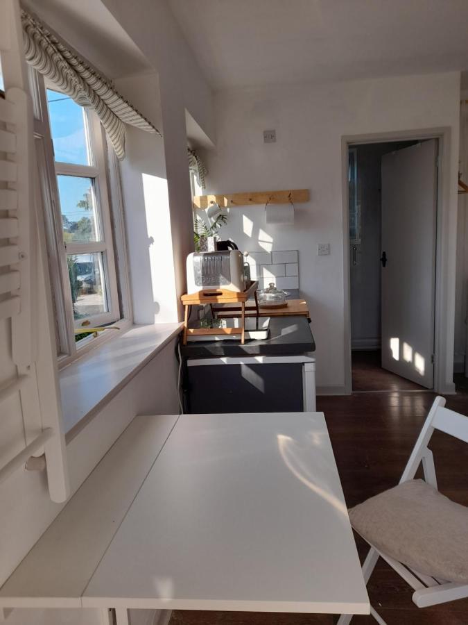 My Little Studio Farmborough ภายนอก รูปภาพ